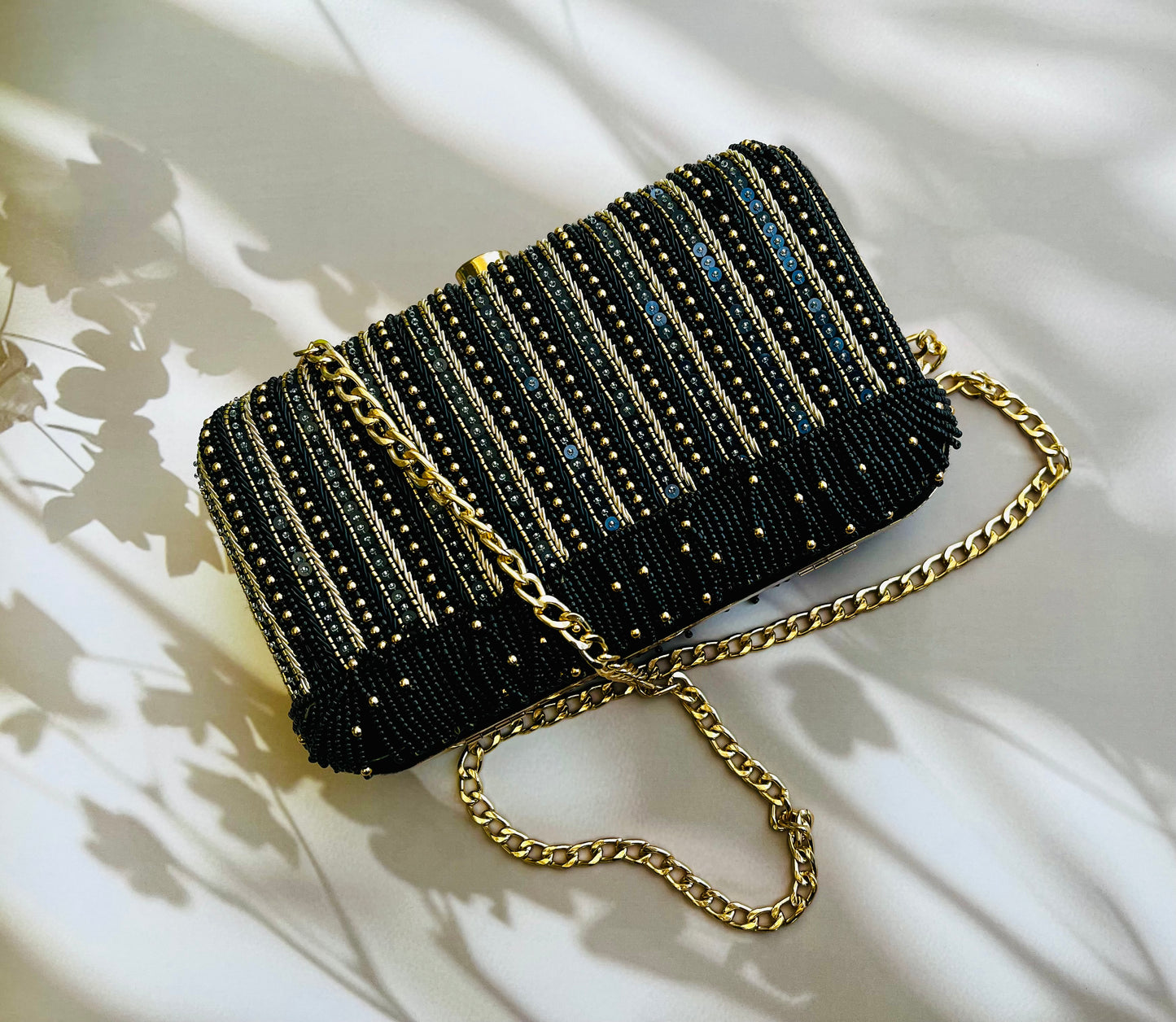 Black-Mist Beads Work Black Clutch