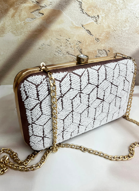 CELESTIA Pearl Clutch